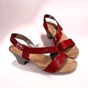 AEROSOLES Women’s Red Faux Leather Slingback Ankle Strap Heels Sandals Size 7.5